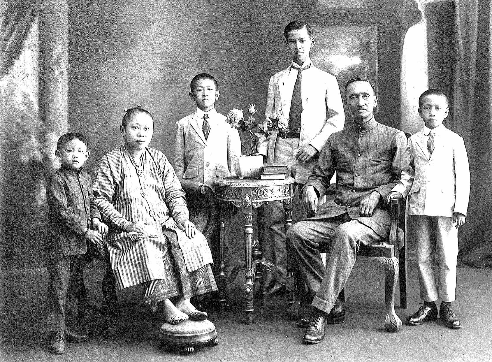 The author’s father’s family. Her father is standing on the extreme left.